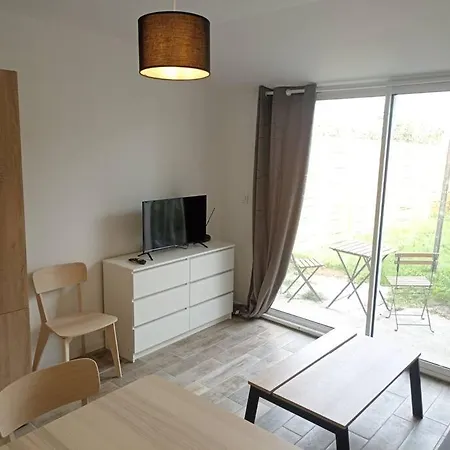 Cosy Avec Jardin Apartment *